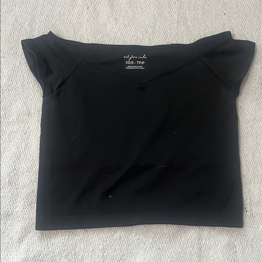 (025)Urban Outfitters Black Short Sleeve Top